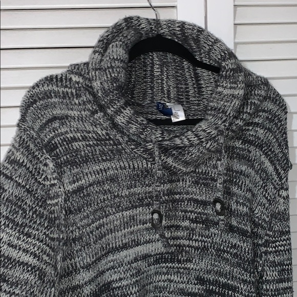 Collard Grey/White Knit Sweater Divided HM - Picture 3 of 4